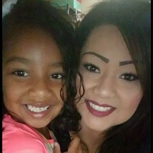 Meet your Posher, Desiree